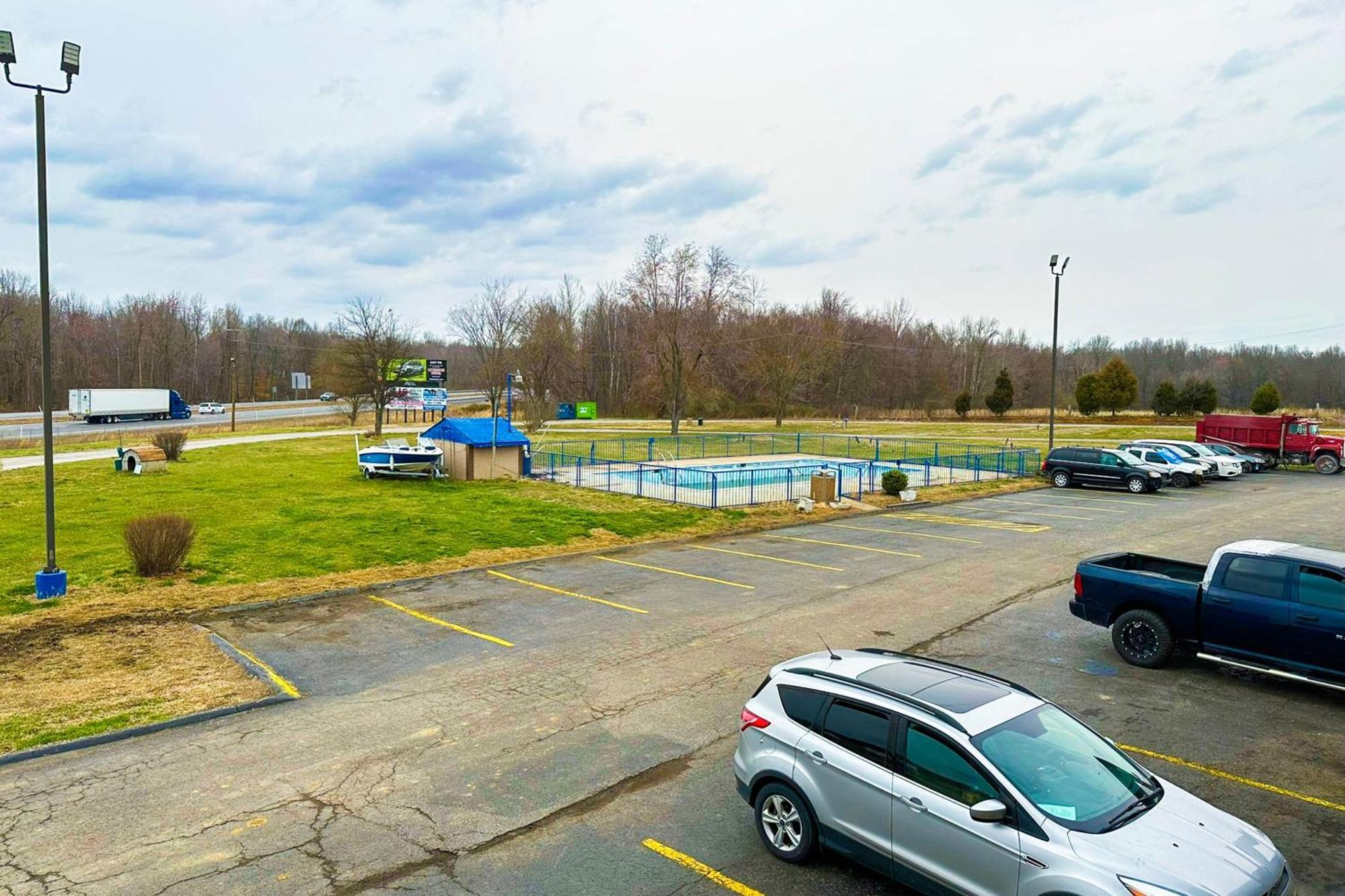 Happy Stay Inn Madisonville I-69 By Oyo ภายนอก รูปภาพ