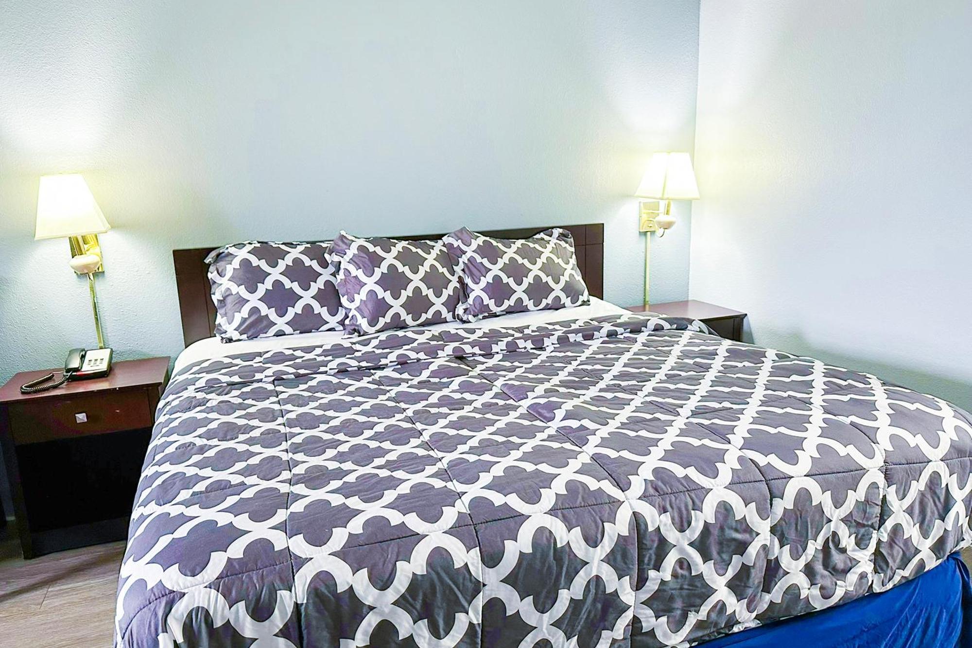 Happy Stay Inn Madisonville I-69 By Oyo ภายนอก รูปภาพ